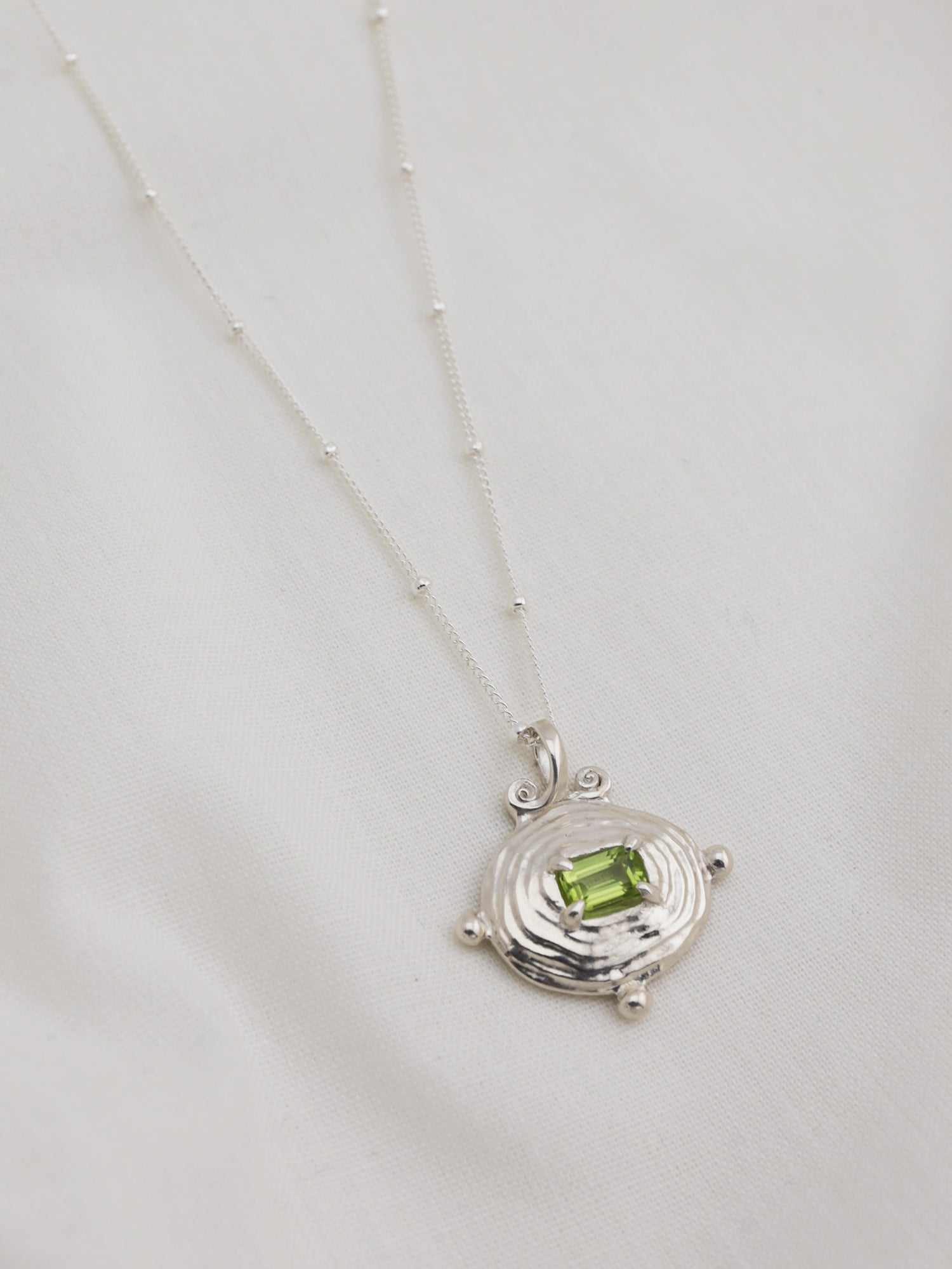 Lagoon Necklace with Peridot