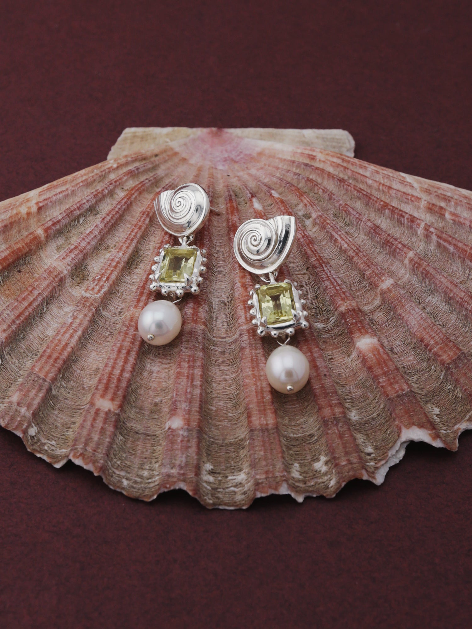 Memento Pearl Earrings with Lemon Quartz