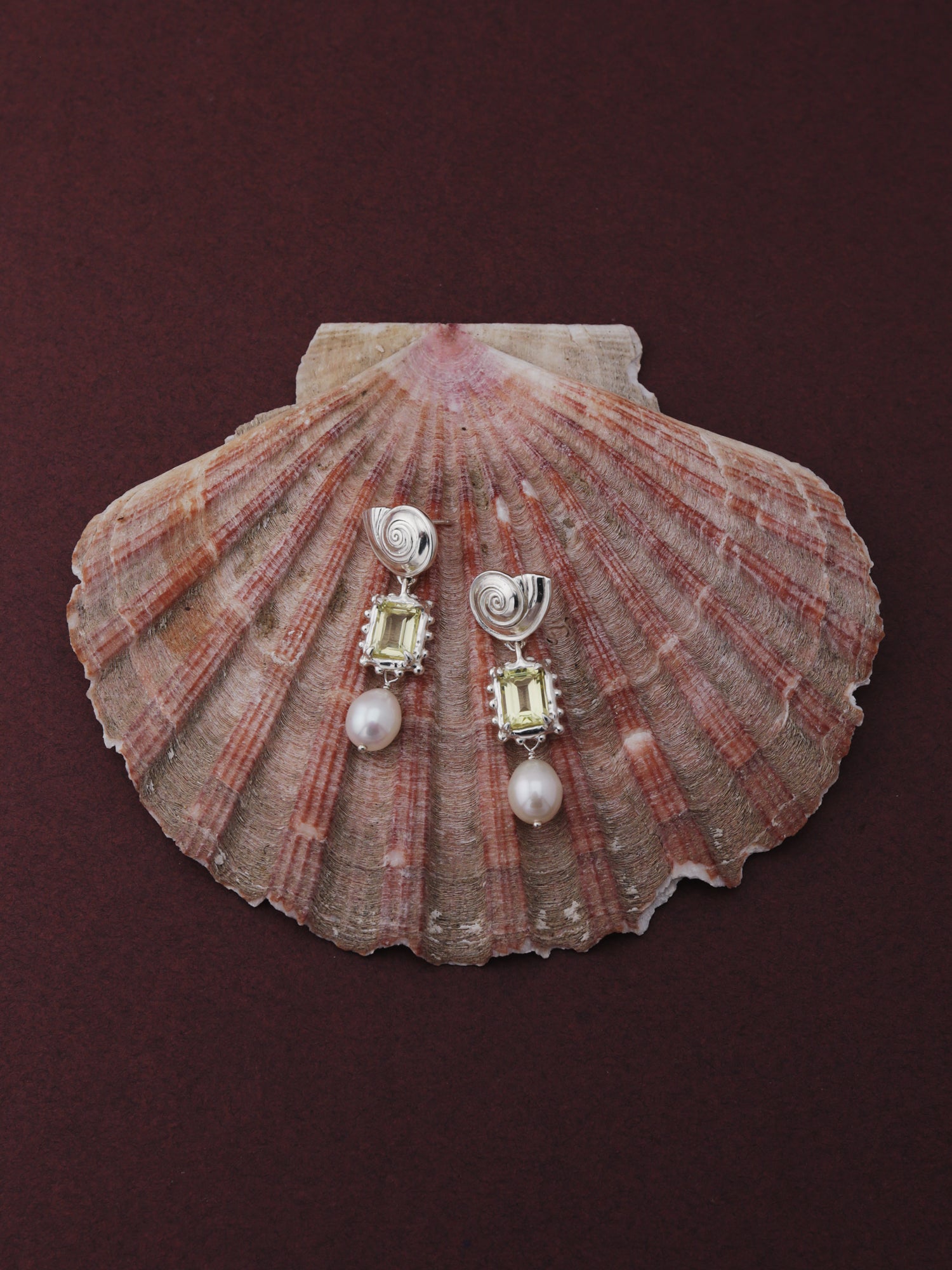 Memento Pearl Earrings with Lemon Quartz