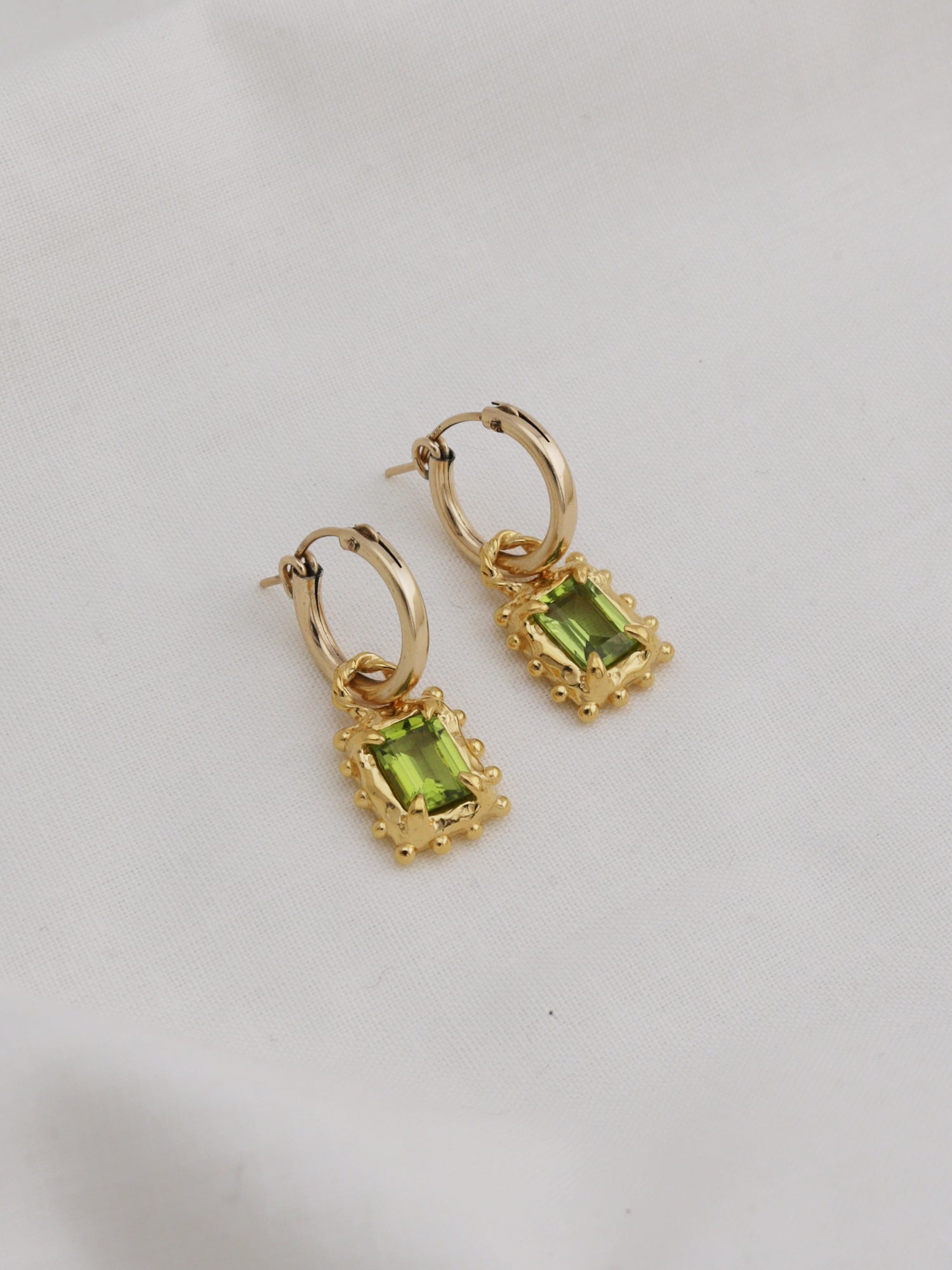 Memento Hoops with Peridot
