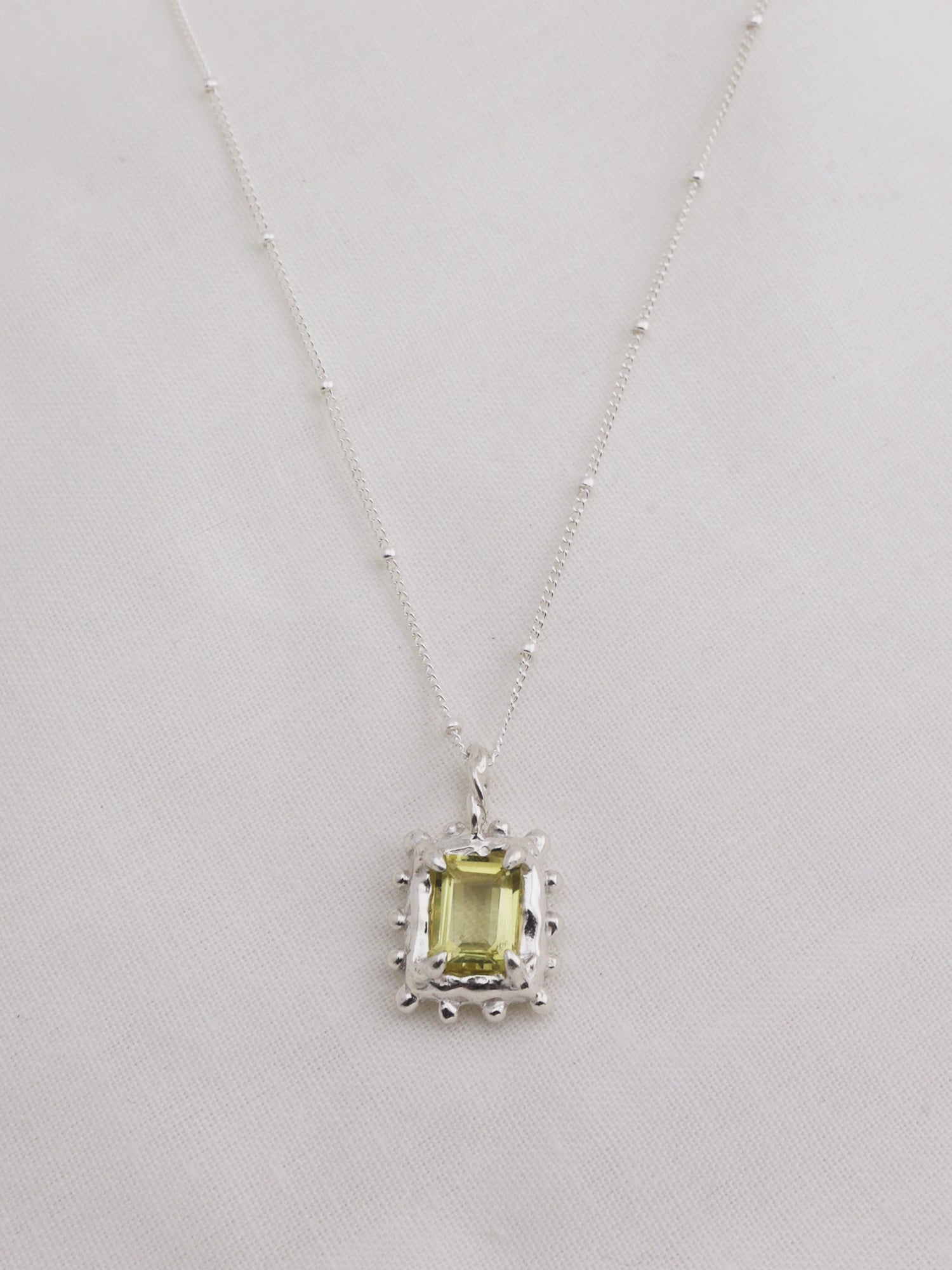 Memento Necklace with Lemon Quartz