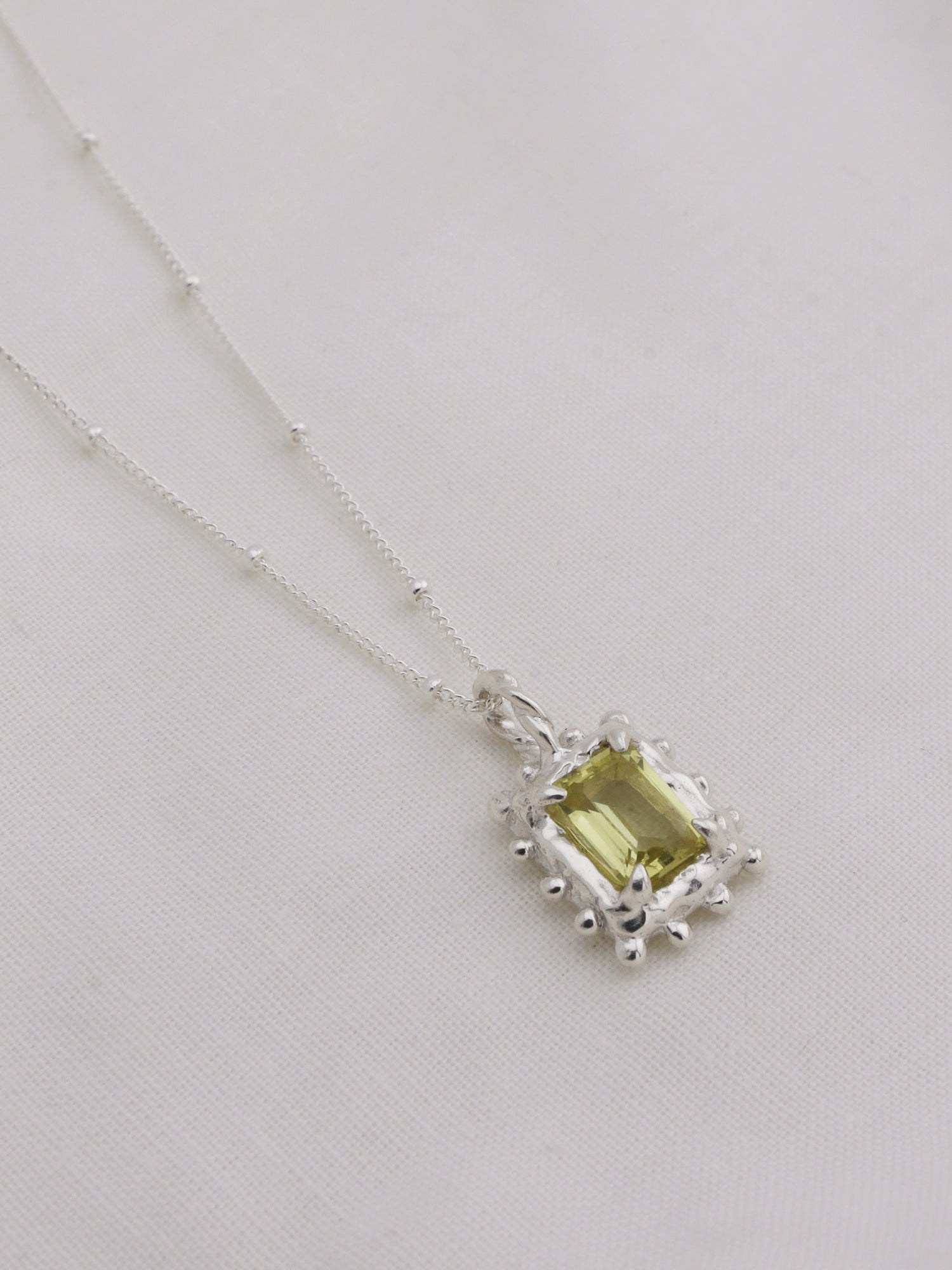 Memento Necklace with Lemon Quartz