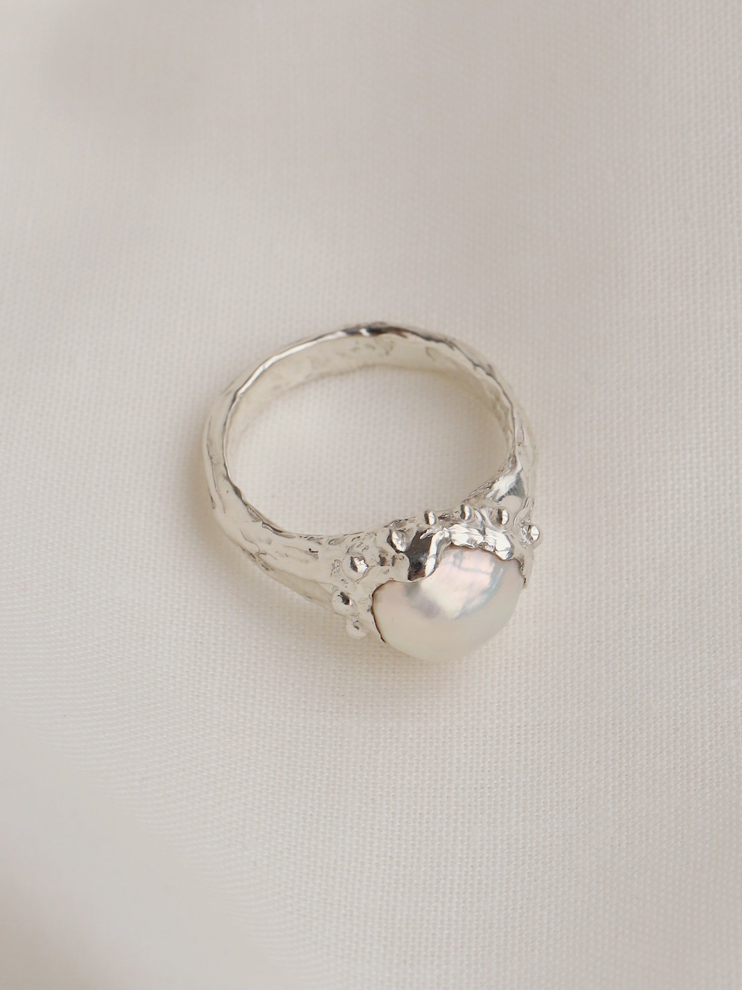 Selkie Pearl Ring No.3 - Size Q