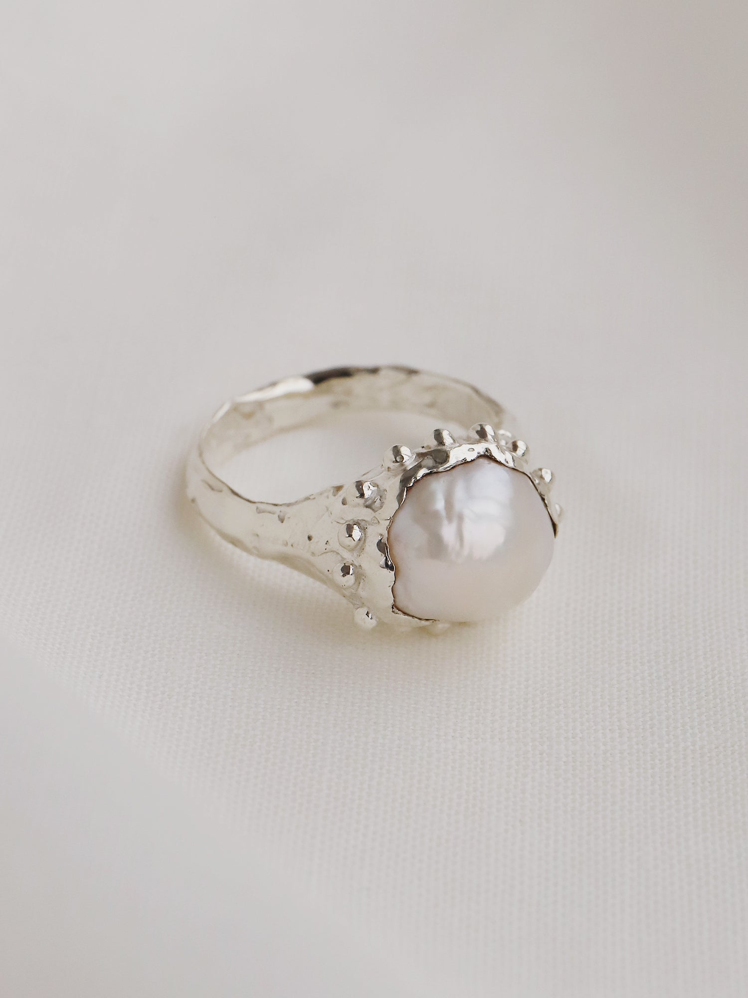 Selkie Pearl Ring No.6 - Size M