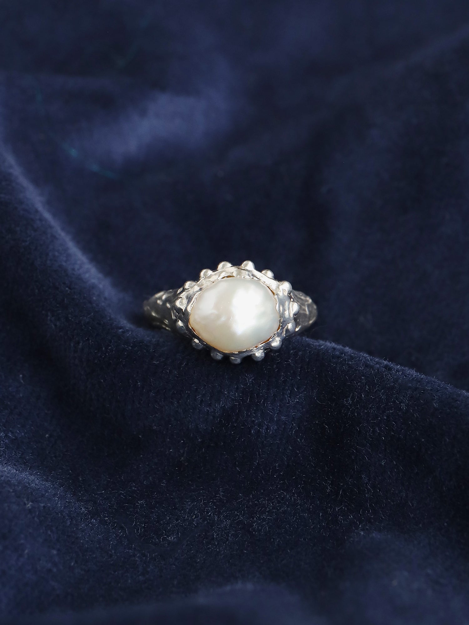 Selkie Pearl Ring No.7 - Size J