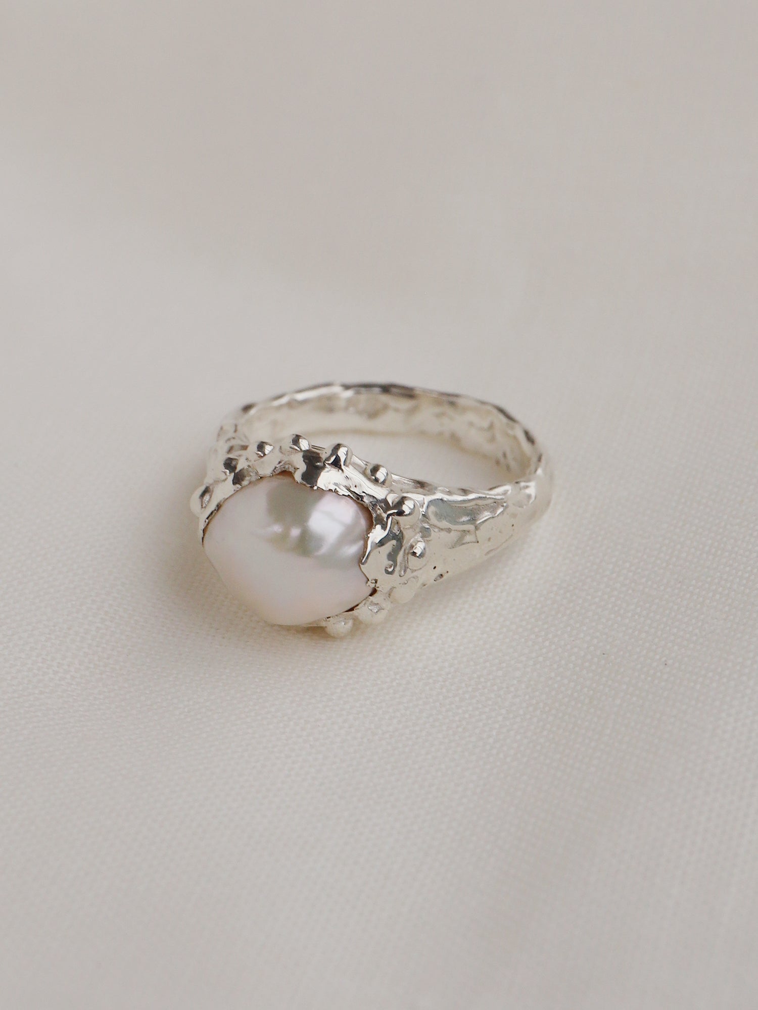 Selkie Pearl Ring No.7 - Size J