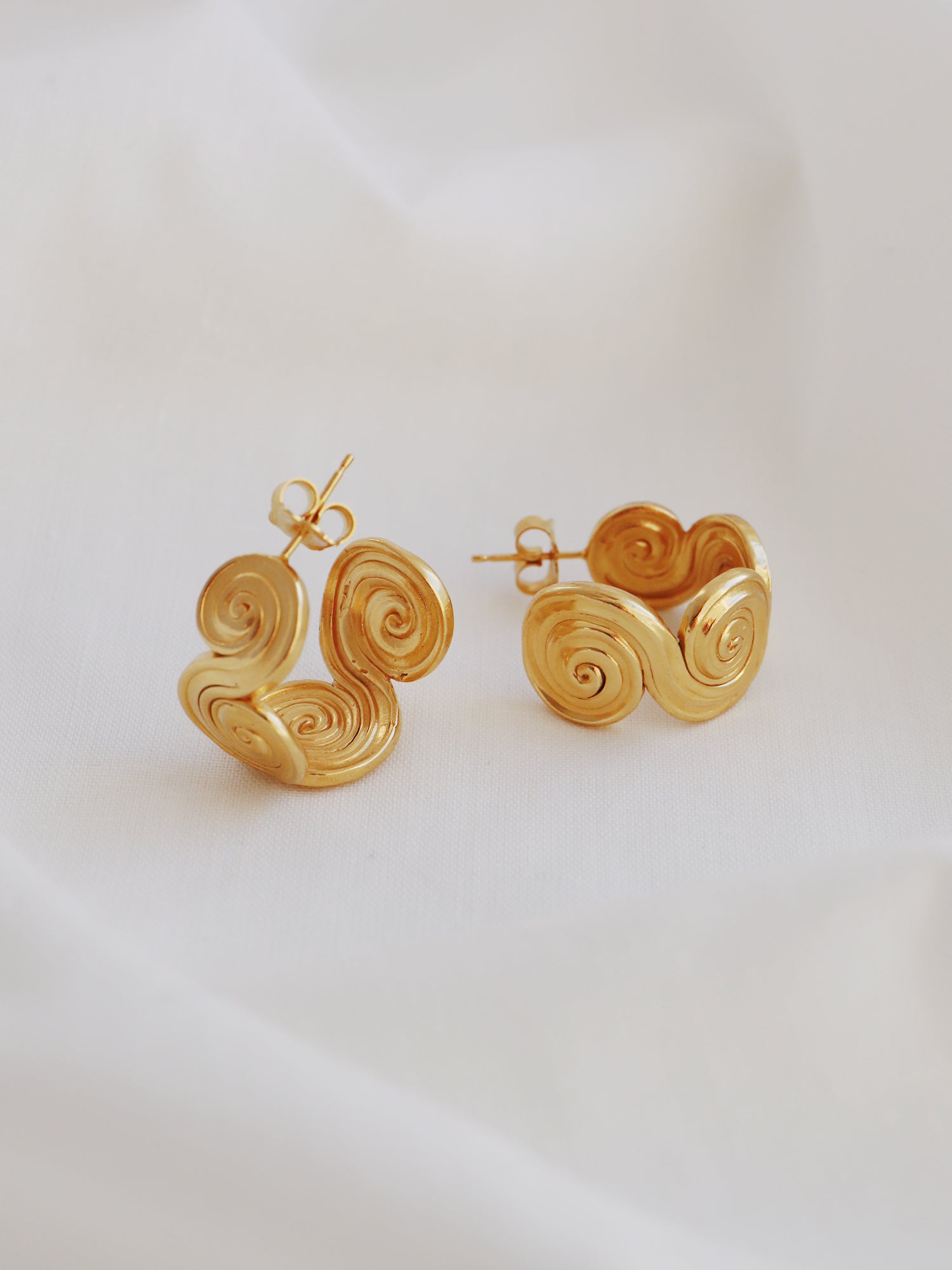 Whirlpool Hoops Mini - Gold Plated Vermeil