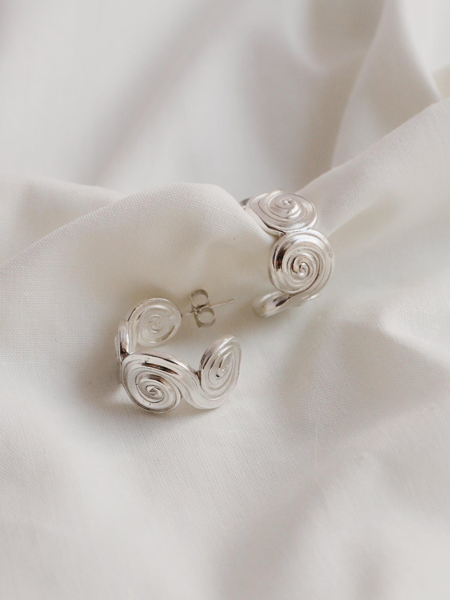 Whirlpool Hoops Mini - Sterling Silver