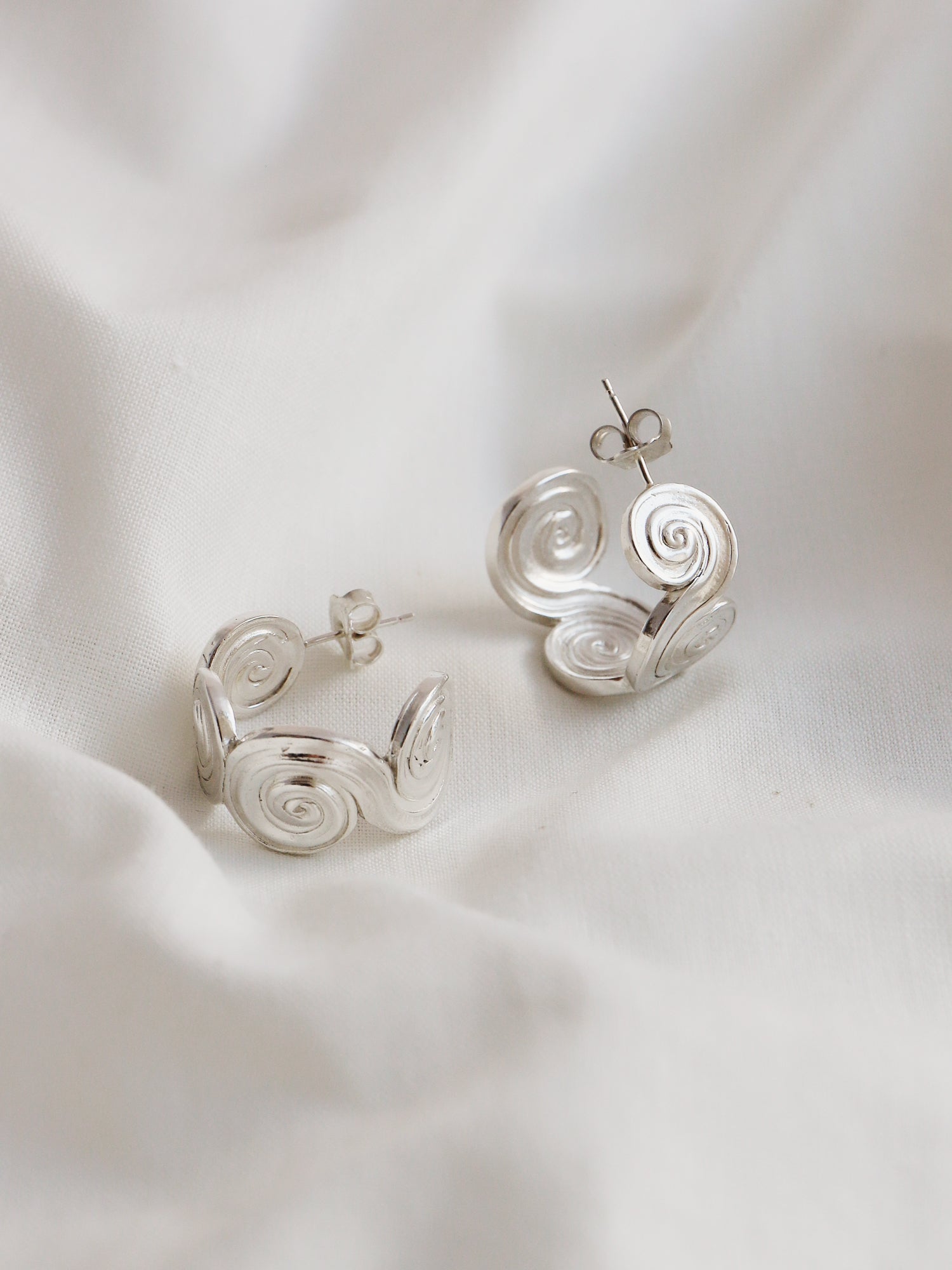 Whirlpool Hoops Mini - Sterling Silver